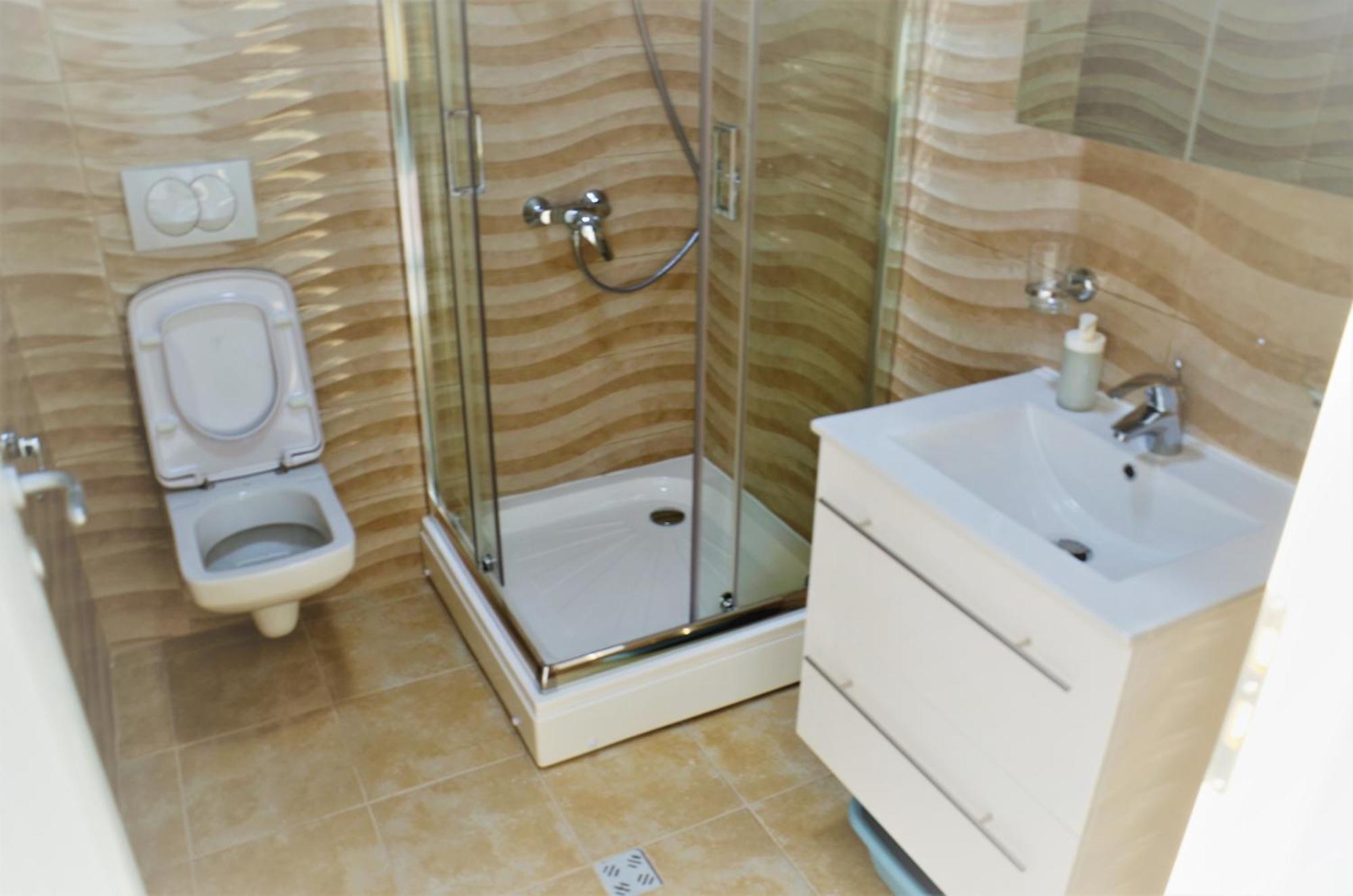 Apartmani Svetionik Budva Oda fotoğraf