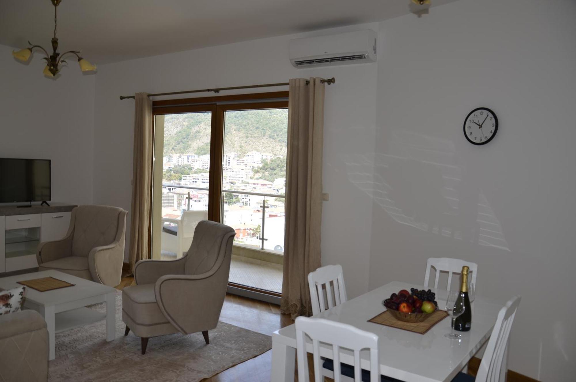 Apartmani Svetionik Budva Oda fotoğraf